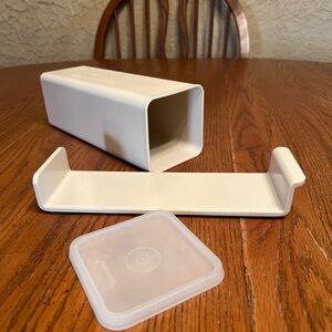 Tupperware Beige Storage Container Lid & Velveeta Cheese Cracker Keeper 1696-2